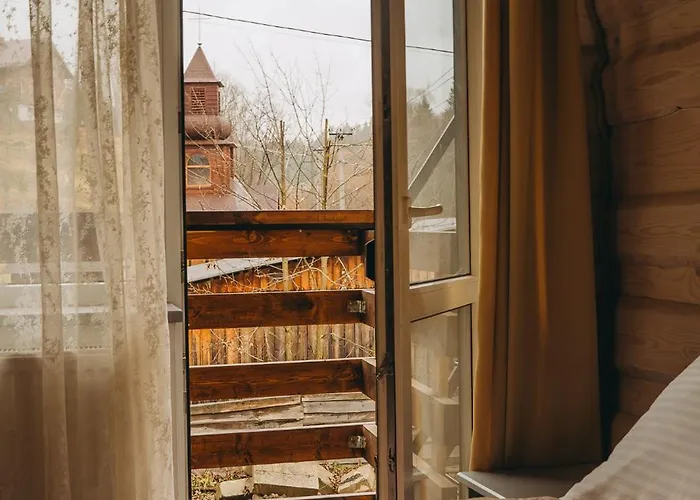 Otel Sv Hotel&camp Lazeshchyna