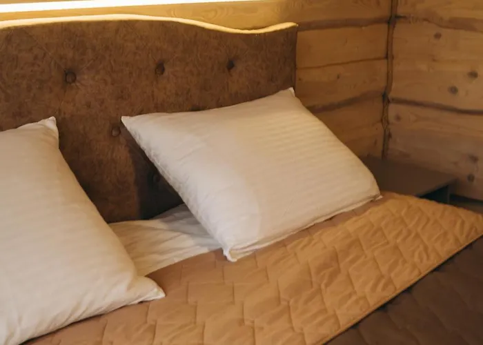 Otel Sv Hotel&camp Lazeshchyna