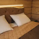 Hotel Sv Hotel&camp Lazeshchyna