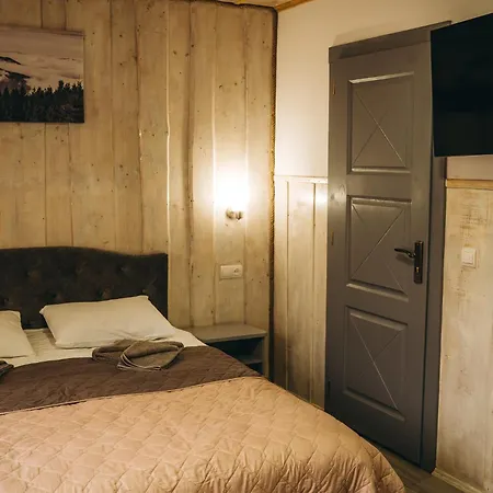 Sv Hotel&camp Lazeščyna